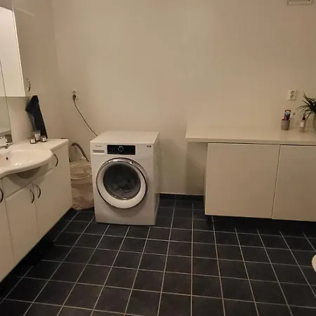 Nydelig Med Naerhet Til Og Nordlys Apartamento *